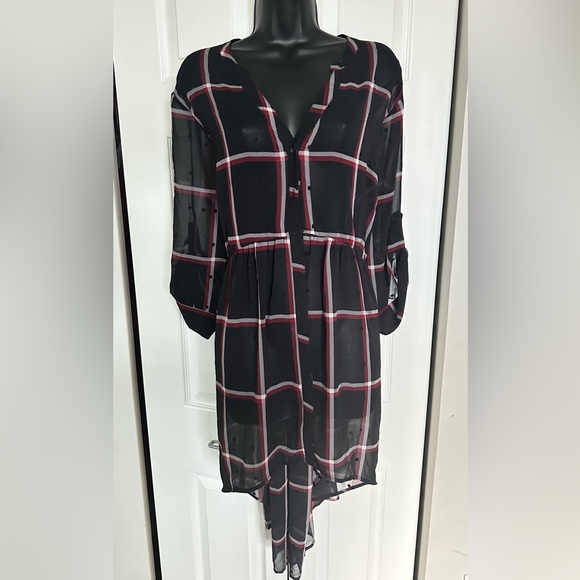Torrid - *Plus Size* Black asymmetrical blouse w. red and white plaid - Size 3 - Picture 1 of 2